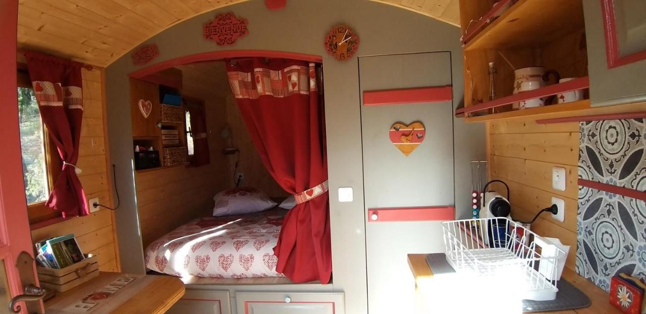Roulotte Romantique Chauffee En Cevennes Monteils  Dış mekan fotoğraf